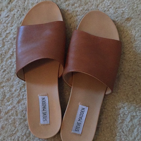 Steve Madden Shoes - Steve Madden Karolyn leather flat slides